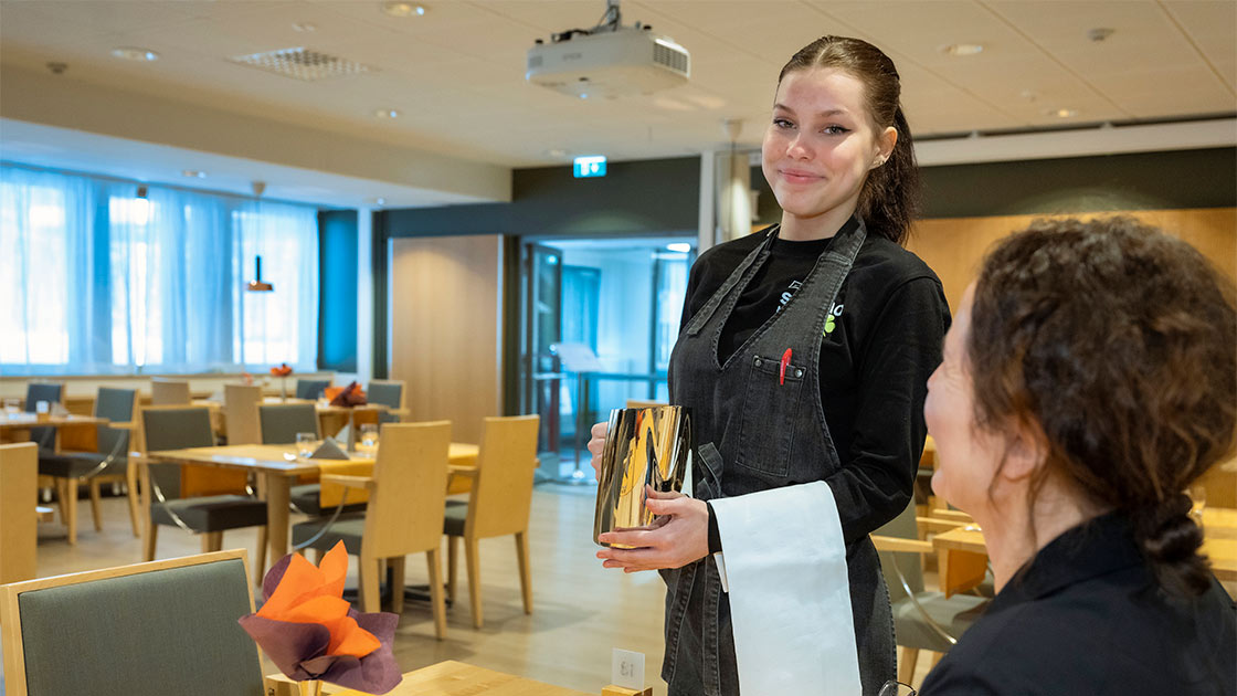 Matkailualan opiskelija Hanni Lampimäki.