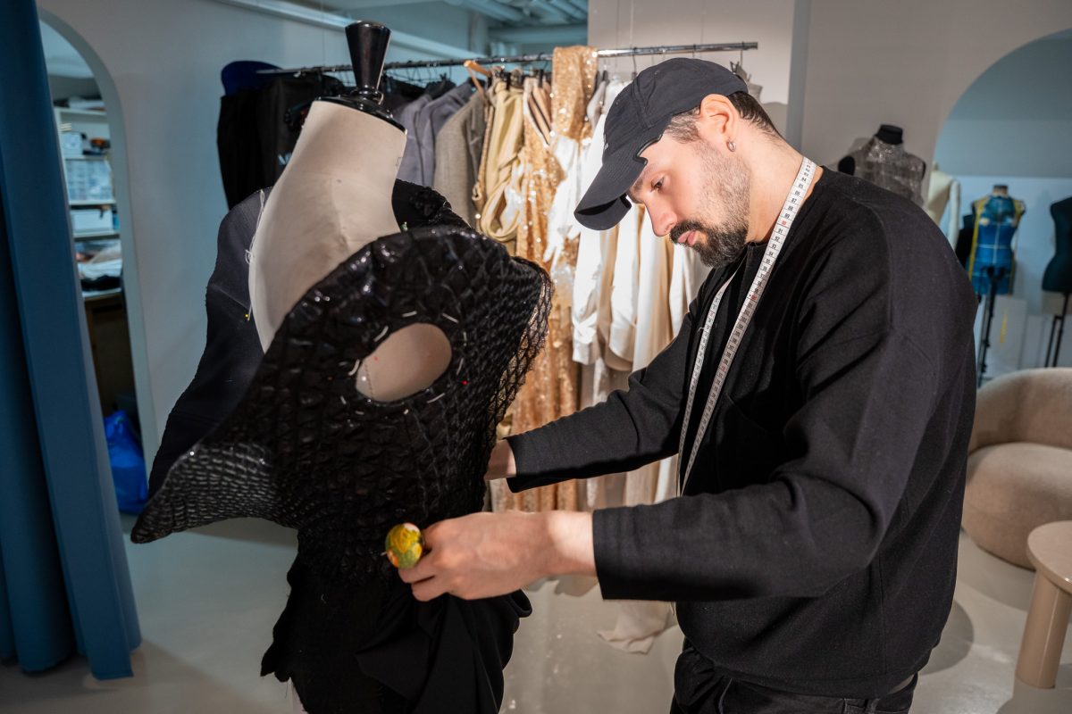 Mert Otsamo suoritti Stadin AO:ssa tekstiili- ja muotialan ammatilliset perusopinnot 